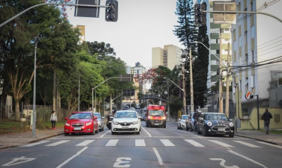 4ª parcela do IPVA de veículos com final de placa 5 e 6 vence nesta sexta-feira.