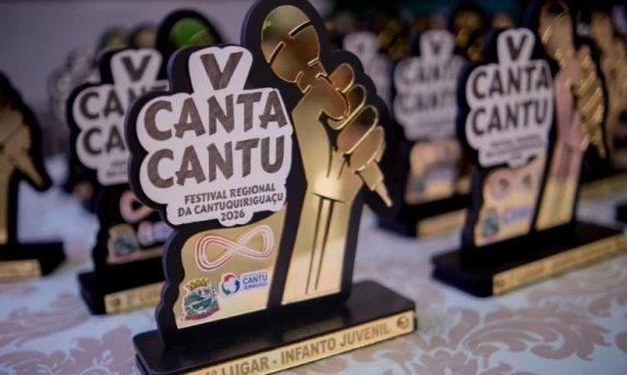 A primeira noite de FESTA dos 37 anos de Ibema começou com o Canta Cantu foi simplesmente inesquecível! 12/06