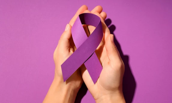 Agosto Lilás alerta para os impactos psicológicos invisíveis da violência contra a mulher
