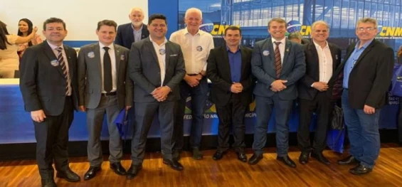 AMOP participa de mobilização municipalista em Brasília.