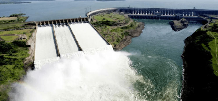 Após fim de dívida da Itaipu, conta de energia deve cair: ‘Expectativa de redução de 1%’, diz Enio Verri.