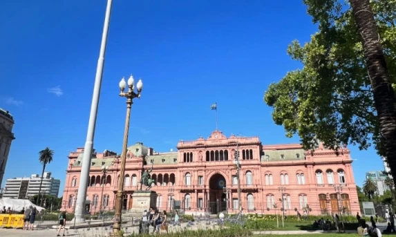 Argentina registra alta de 0,8% no PIB no 1º trimestre de 2025.