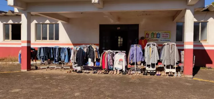 Bazar em prol do Lar dos Idosos de Guaraniaçu acontece toda sexta-feira