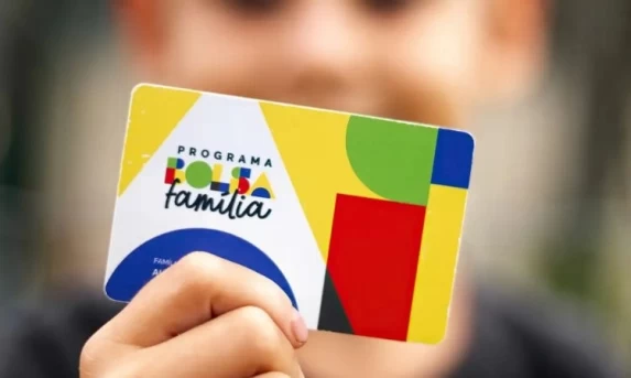 CAIXA CONCLUI PENÚLTIMO REPASSE DO BOLSA FAMÍLIA EM OUTUBRO PARA BENEFICIÁRIOS DE FINAL 9