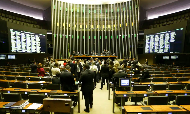 Câmara pode votar urgência para aumentar número de deputados federais