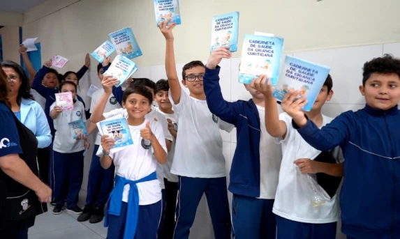 Campanha de vacinação nas escolas teve 168 mil carteirinhas avaliadas e 86 mil doses aplicadas.