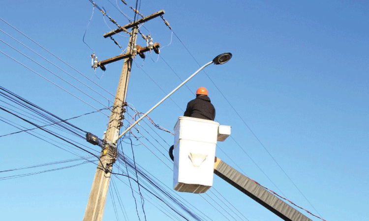 CASCAVEL: 583 unidades consumidoras estão sem energia em decorrência do temporal.