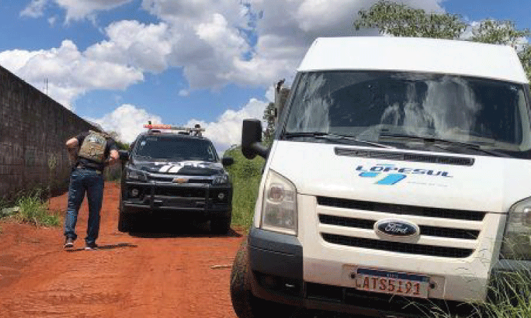 CASCAVEL: Van furtada em barracão de empresa é recuperada pela Polícia Civil.