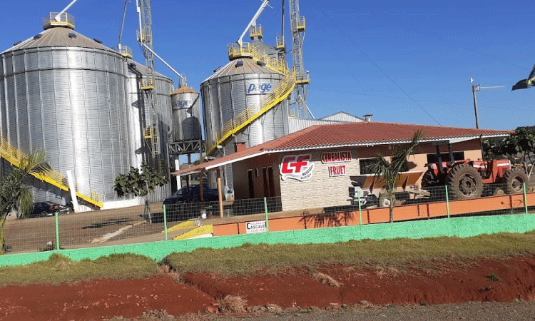 Cerealista Fruet emite nota oficial após protestos e investigações sobre calote milionário.