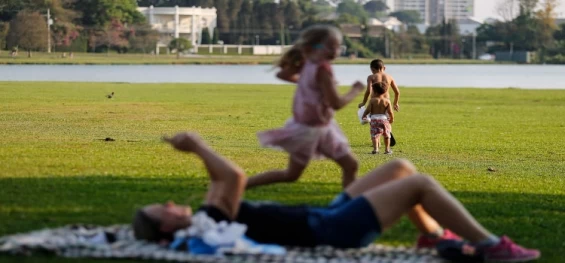 CLIMA: Calor que atinge o Paraná é o mais intenso dos últimos três anos e pode trazer recordes.