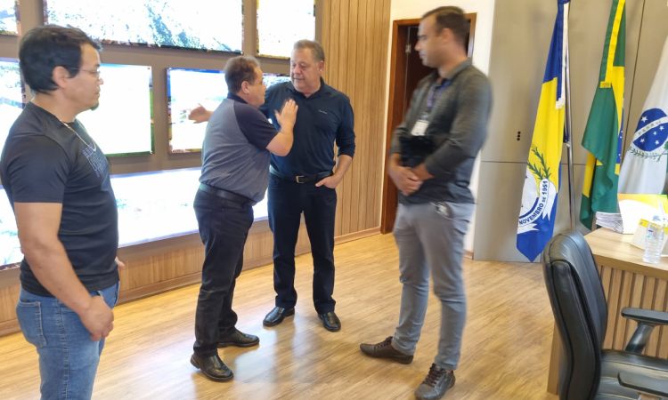 Deputado Batatinha visita Guaraniaçu e destina recursos para a APAE.