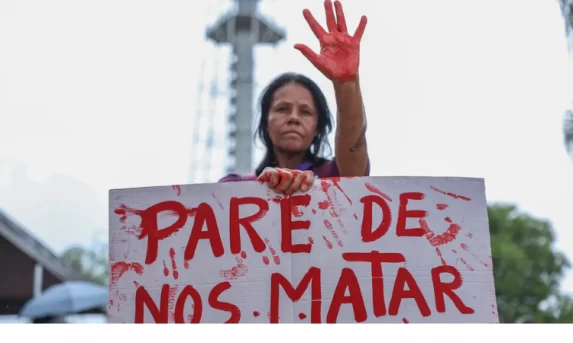 Direitos Humanos: Mulheres negras são a maioria das vítimas de feminicídio no Brasil, revela novo relatório