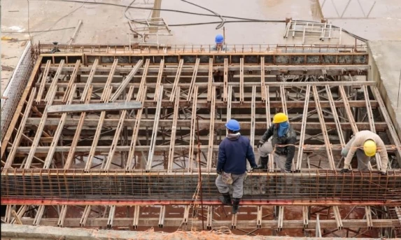 Do estágio ao superior: Paraná abre a semana com 20.240 vagas de emprego nas Agências do Trabalhador
