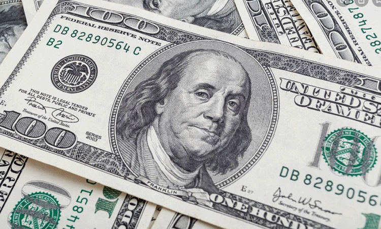 Dólar sobe para R$ 5,56 puxado pelo mercado externo