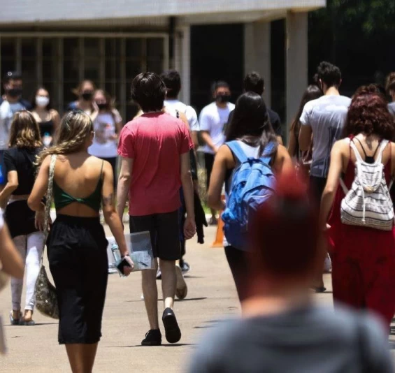 EDUCAÇÃO: Cartão de confirmação do Enem será disponibilizado terça-feira.