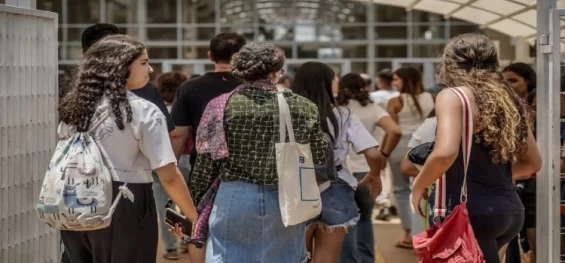 EDUCAÇÃO: Inscrições para vagas remanescentes do Fies terminam nesta quinta.