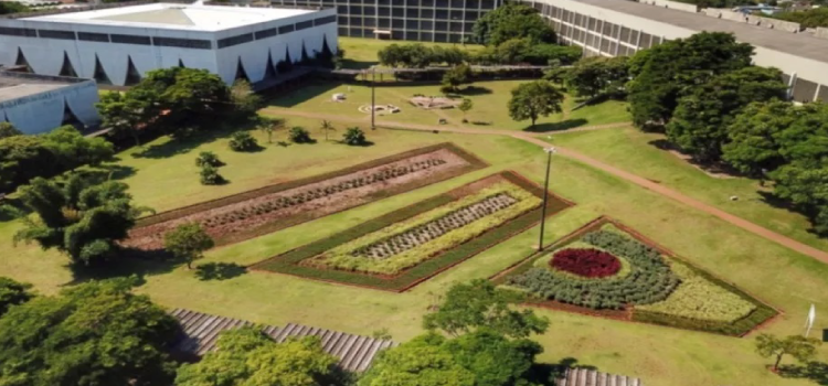 EDUCAÇÃO: Provas do vestibular da Unioeste acontecem no domingo (05).