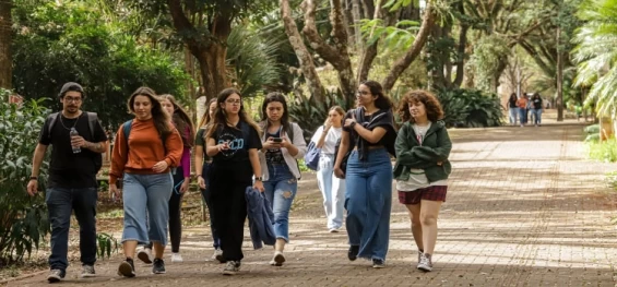 ENSINO SUPERIOR: UEM prorroga inscrições para o Vestibular de Verão e Processo de Avaliação Seriada.