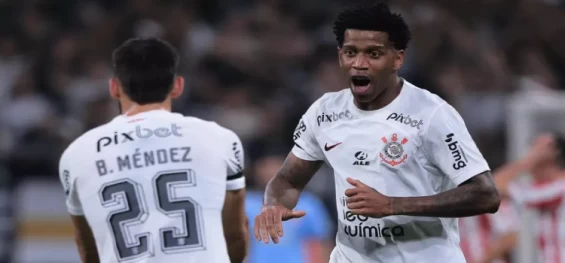 ESPORTES: Com gol de Gil, Corinthians vence Estudiantes e larga na frente nas quartas da Sul-Americana.