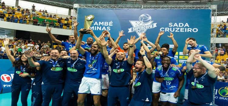 ESPORTES: Cruzeiro derrota Minas para conquistar Supercopa de vôlei masculino.