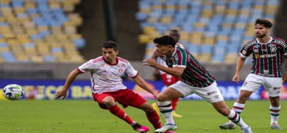 ESPORTES: De olho na final da Libertadores, Flu e Inter jogam no Maracanã.