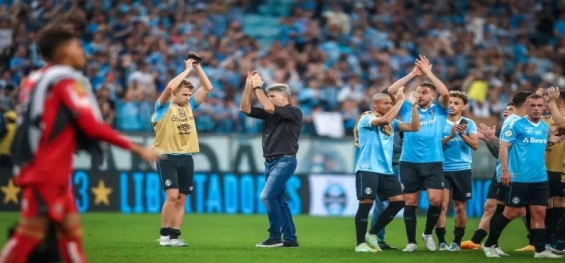 ESPORTES: Grêmio supera desfalques, vence na base da 