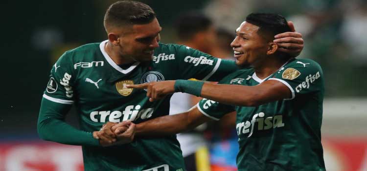 ESPORTES: Palmeiras goleia e garante melhor campanha nos grupos da Libertadores.