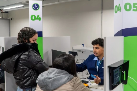FACILIDADE AO CIDADÃO: Sanepar Passa a Oferecer Serviços Essenciais no Poupatempo Paraná FACILIDADE AO CIDADÃO: Sanepar Passa a Oferecer Serviços Essenciais no Poupatempo Paraná