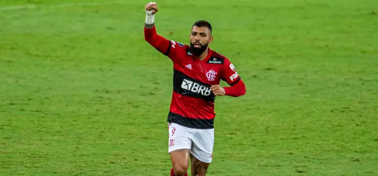 Flamengo goleia La Calera por 4 a 1 no Maracanã
