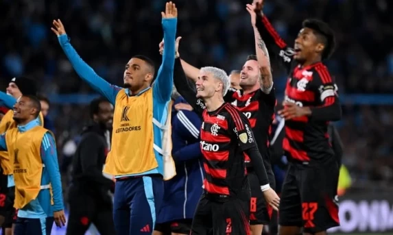 FLAMENGO SEGURA EMPATE NA ARGENTINA E CARIMBA VAGA NA FINAL DA LIBERTADORES