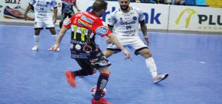 FUTSAL: Cascavel e Tubarão empatam pelos playoffs da Liga Nacional