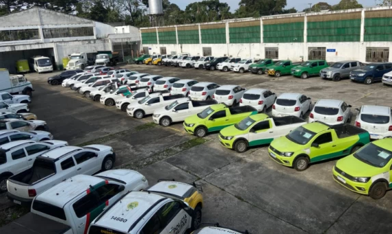 Governo do Paraná abre leilão eletrônico de 92 veículos recuperáveis