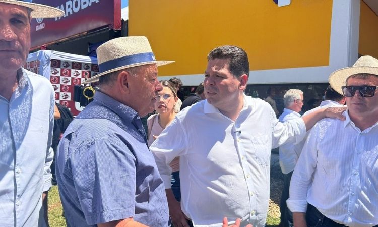 GUARANIAÇU: Prefeito Ronaldo Cazella participa da abertura do Show Rural Coopavel 2026