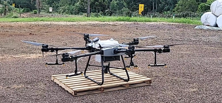 GUARANIAÇU: Produtores rurais tem oportunidade de conhecer a tecnologia de DRONES para uso na propriedade.