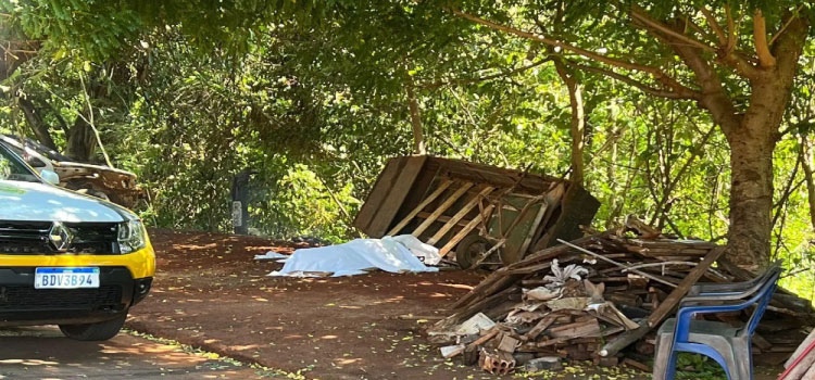 Homem é morto a tiros no centro de Santa Terezinha de Itaipu.