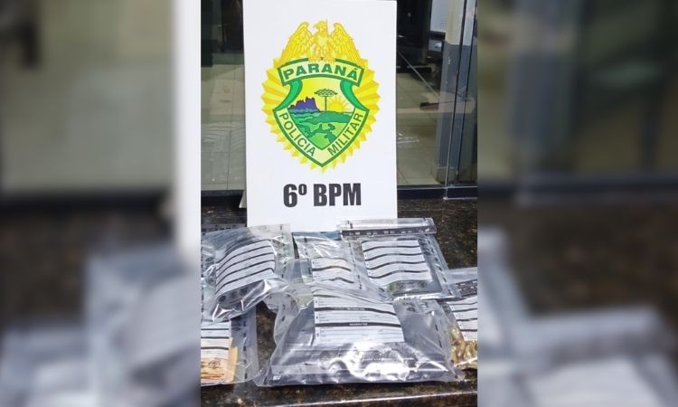 Homem é preso com pistola, munições e drogas após fugir da PM em Quedas do Iguaçu