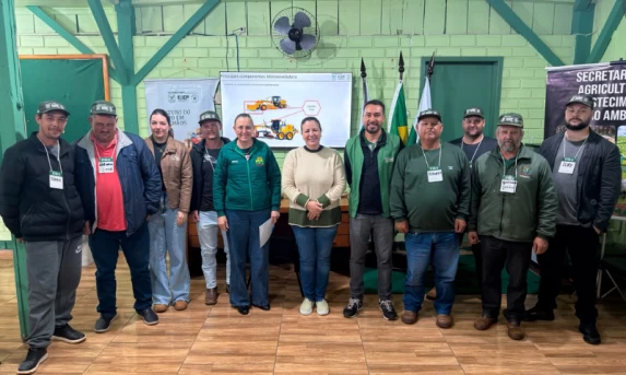 Ibema: Capacitação no campo com Curso de motoniveladora para produtores rurais é concluído com sucesso no município