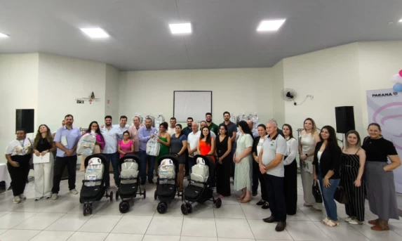 Ibema: Entrega de Kits do Programa Nascer Bem Paraná aconteceu nesta sexta-feira em Boa Vista da Aparecida