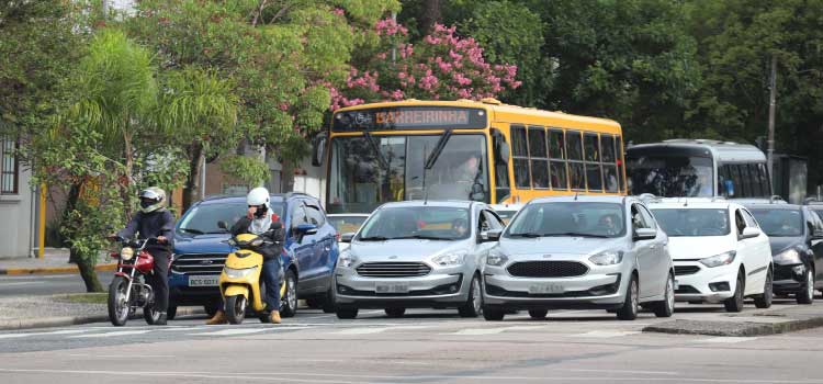 IMPOSTO: IPVA 2022 das placas 9 e 0 vence nesta sexta-feira; pagamento pode ser feito por PIX