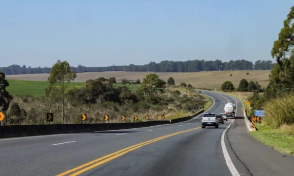 INFRAESTRUTURA E LOGÍSTICA:  Concessionária que arrematou o Lote 1 das rodovias vai contratar 682 funcionários.