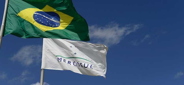 INTERNACIONAL: Presidentes se reúnem na 60ª Cúpula do Mercosul no Paraguai.