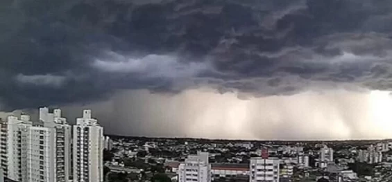 INTERNACIONAL: Tempestade que atingiu Buenos Aires pode chegar ao Sul do Brasil.