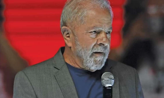 Israel declara Lula como ‘persona non grata’ depois de comparação com Holocausto nazista.
