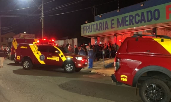 Jovem de 22 anos é executado a tiros durante culto no Bairro Periolo.