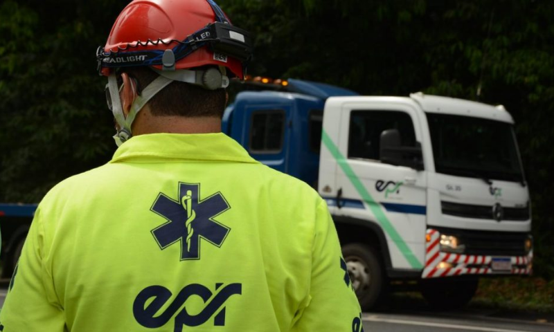 Justiça de Cascavel condena concessionária a indenizar motorista após espera de 5 horas por guincho na BR-277