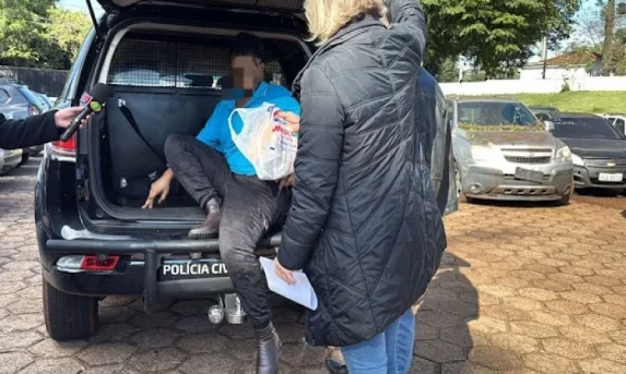 Mãe de feto encontrado na rua Recife em Cascavel recebe alta hospitalar e vai para a Delegacia