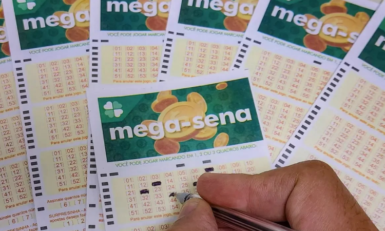 Mega-Sena acumula e vai pagar R$ 6 milhões.