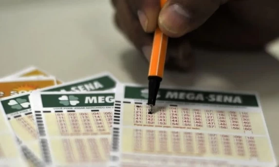 Mega-Sena sorteia prêmio acumulado de R$ 100 milhões nesta quinta-feira
