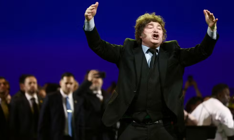 Milei volta a atacar Lula, acusa Brasil de 'campanha anti-Argentina' na Copa e provoca crise diplomática