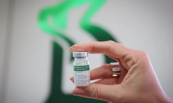 Ministério da Saúde suspende temporariamente aplicação da vacina contra a dengue do Instituto Butantan após relatos de reações severas